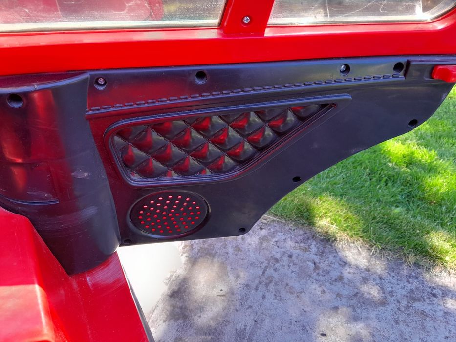 Машинка Ауди в очень хорошем состоянии