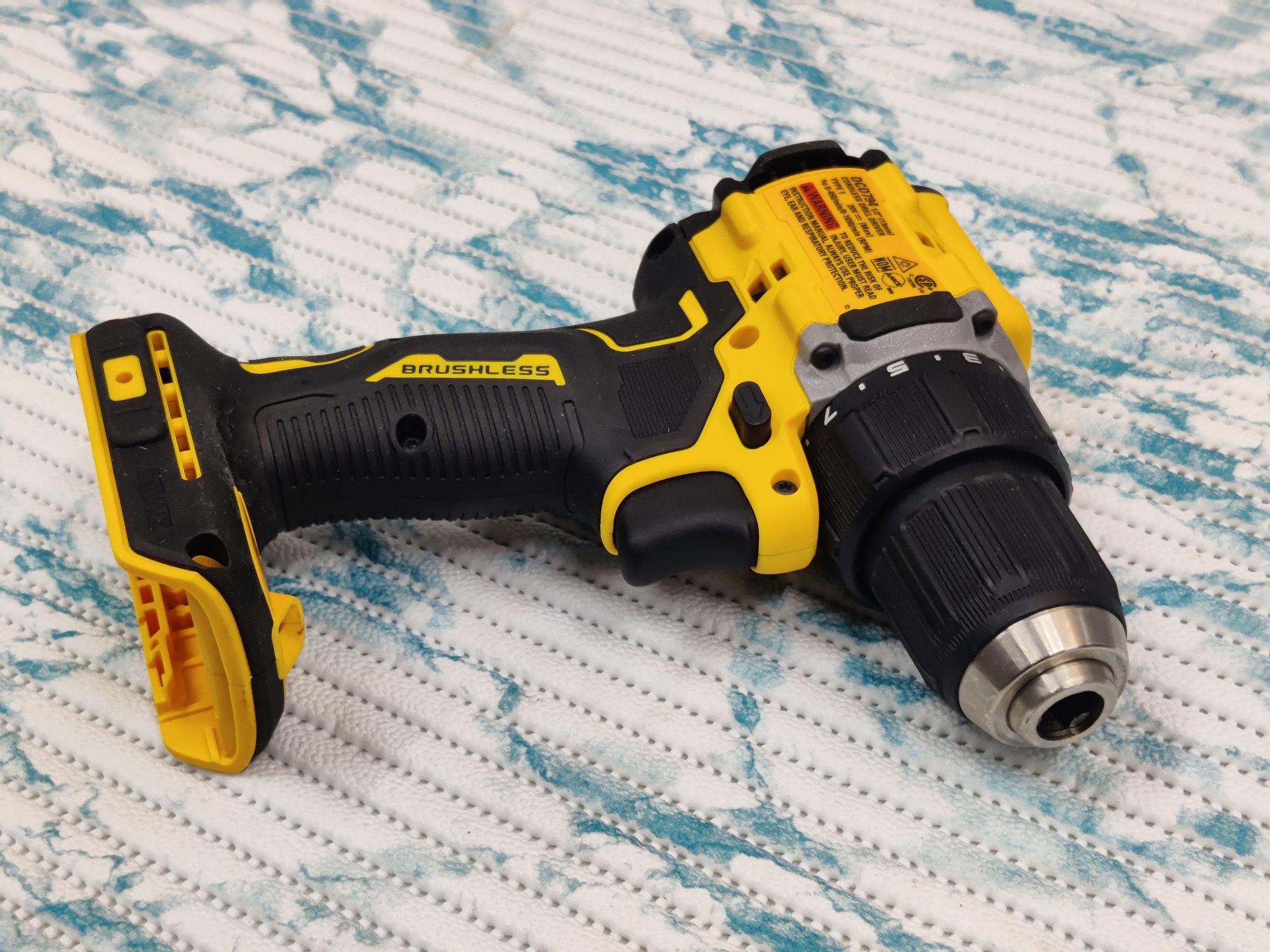 Акумуляторний дриль-шуруповерт DeWALT DCD794B Atomic 20V