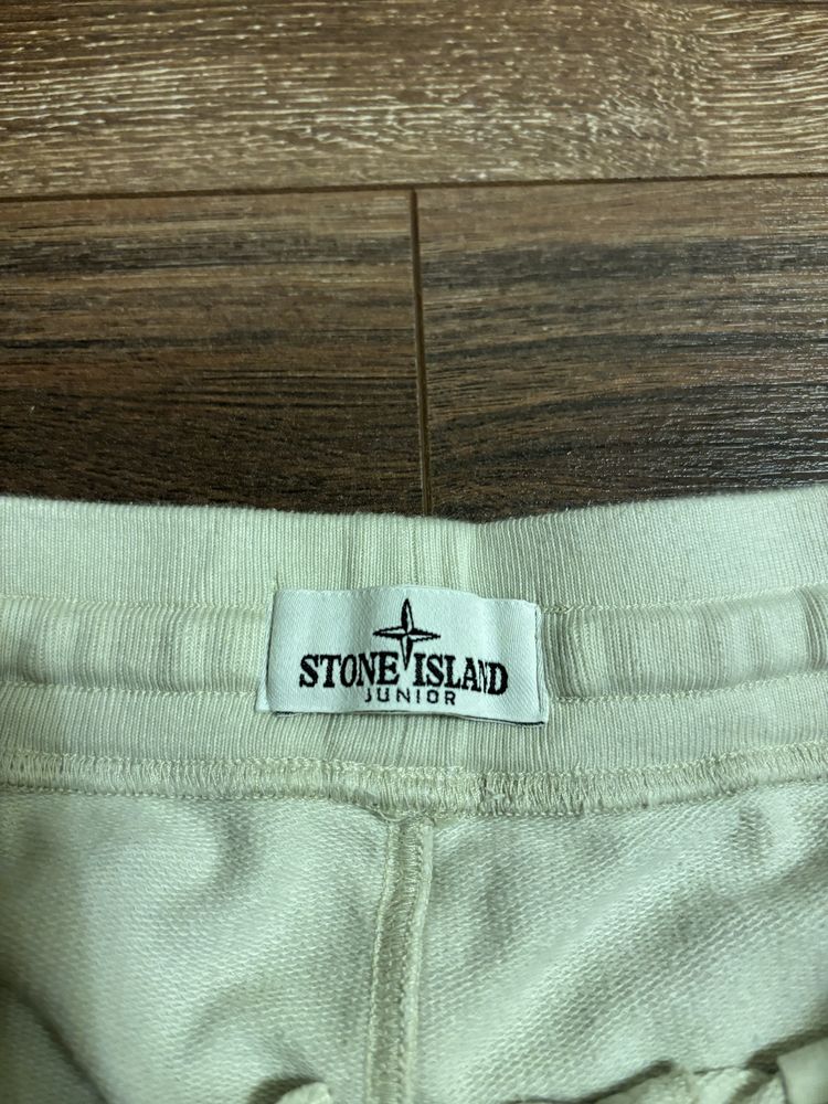 шорти stone island нових колекцій