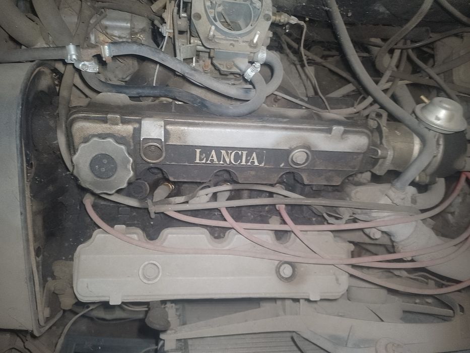 Двигун lancia  prizma
