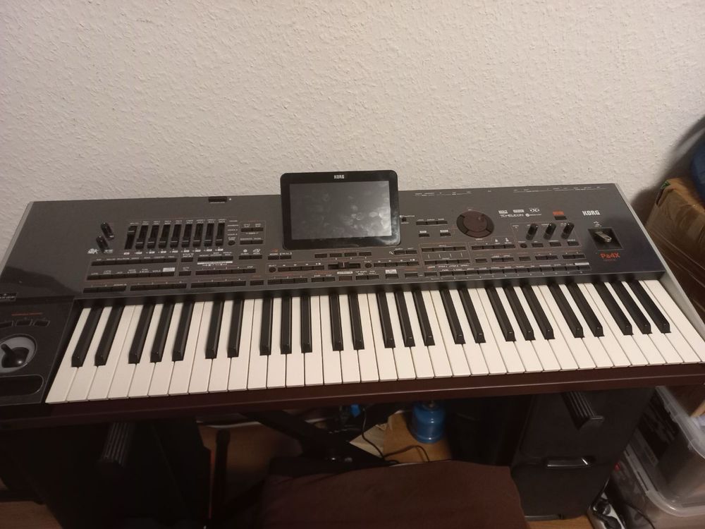 Синтезатор Korg па х4 пяти окт