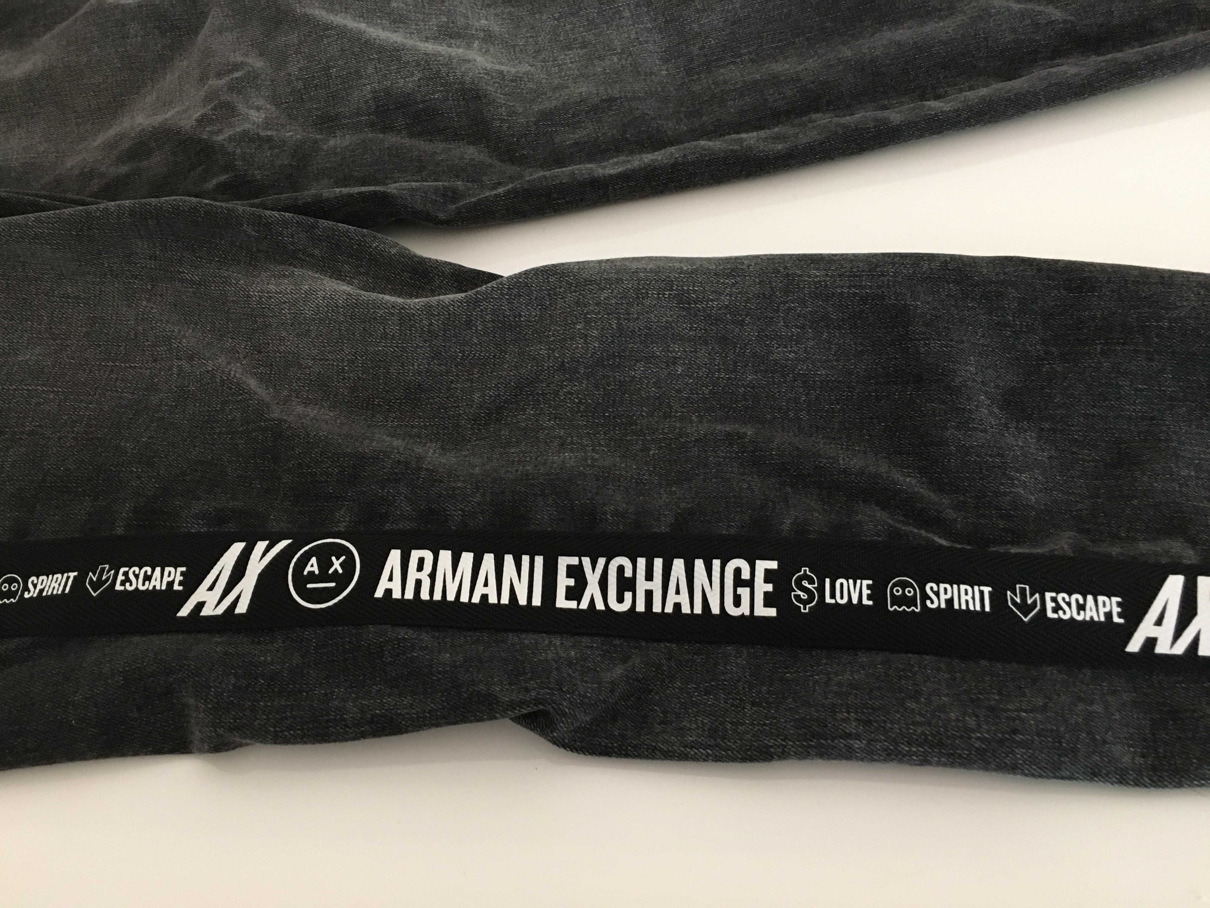 Calças de mulher Armani Exchange