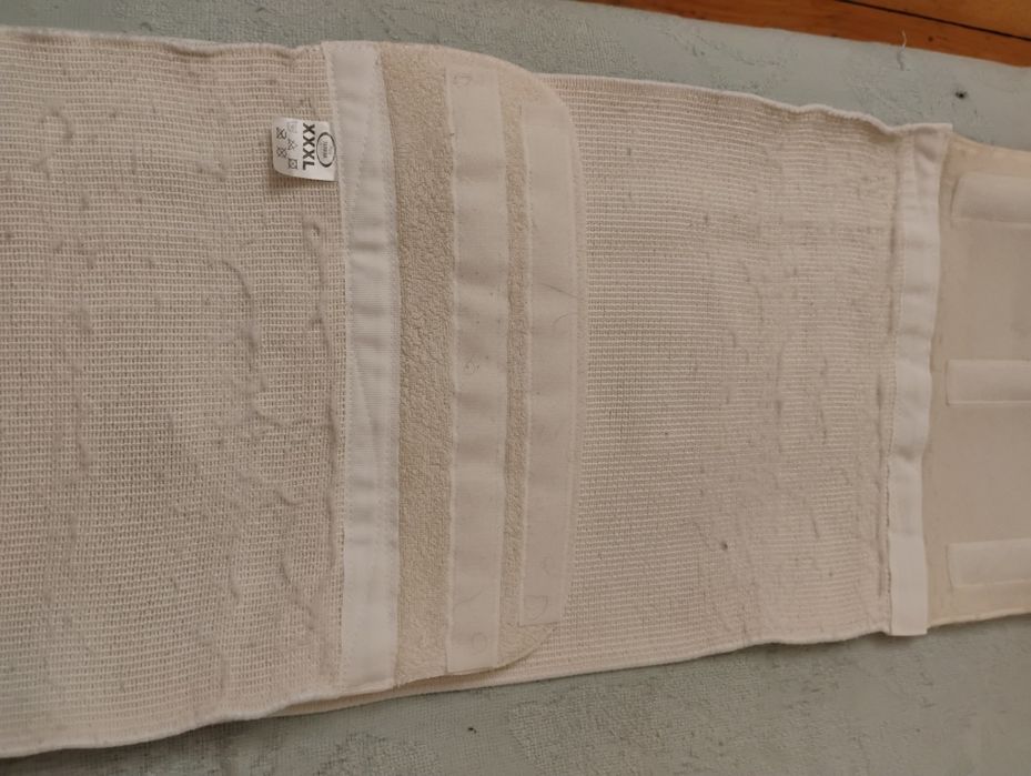 Uniwersalny pas brzuszny z zapięciem XXXL Pani Teresa Medica