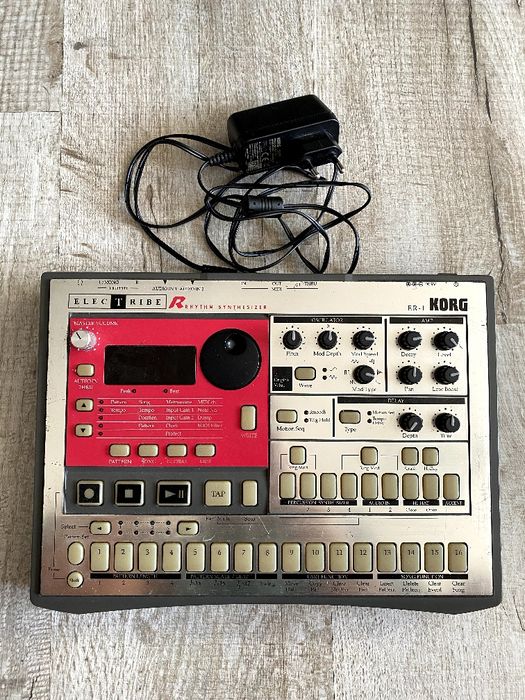 Драм машина Korg Electribe R (ER-1)