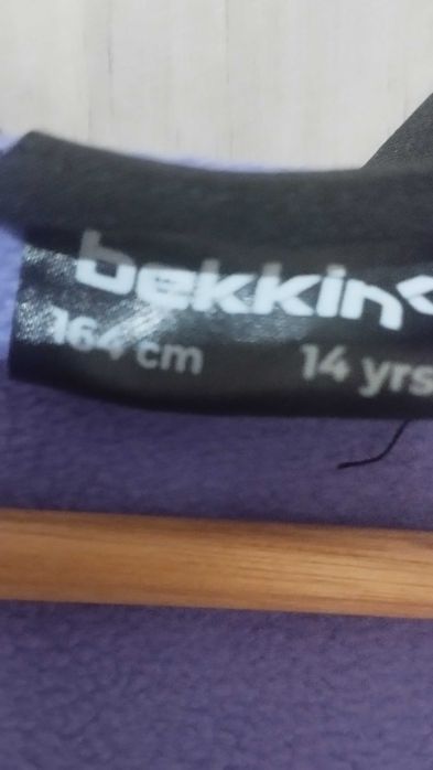 Softshell czarna kurtka z kapturem dziewczęca