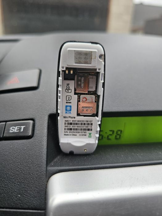 Міні телефон кнопочний на дві сімкарти