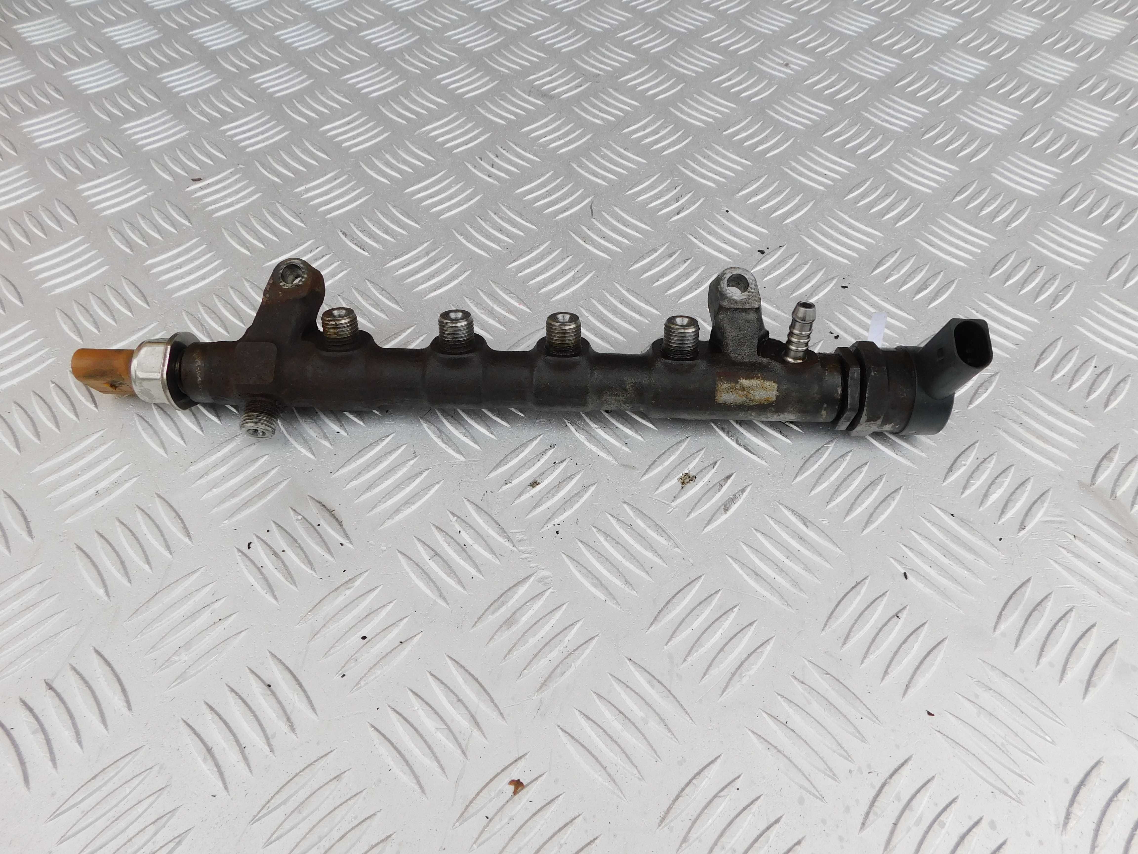 VW Crafter 2.0 listwa paliwowa kompletna + czujniki ciśnienia OEM