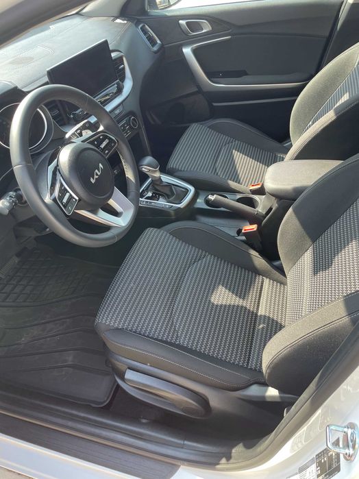 Wynajem Kia Ceed Kombi Automat 140 KM benzyna - Busko Zdrój