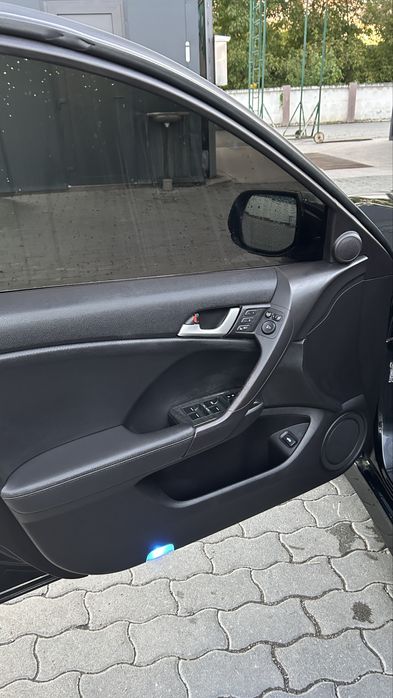 Honda Accord 8 2.0