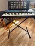 Keyboard Yamaha ze stojakiem i zasilaczem