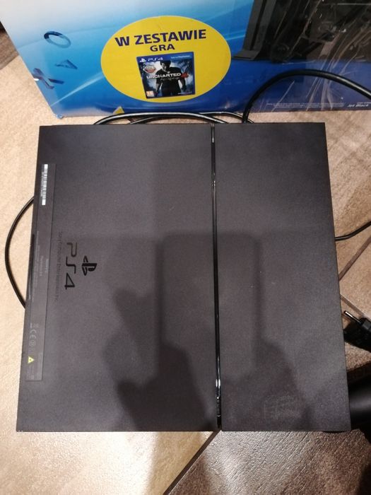 Konsola PlayStation 4, 1TB + Fifa 14,15,16,17,18,19,20,21,22,23,24,