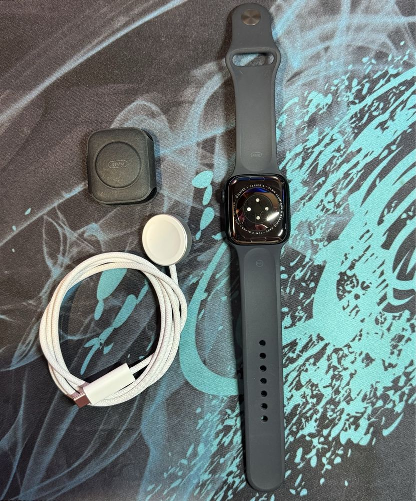 Apple Watch 9 41mm Midnight New