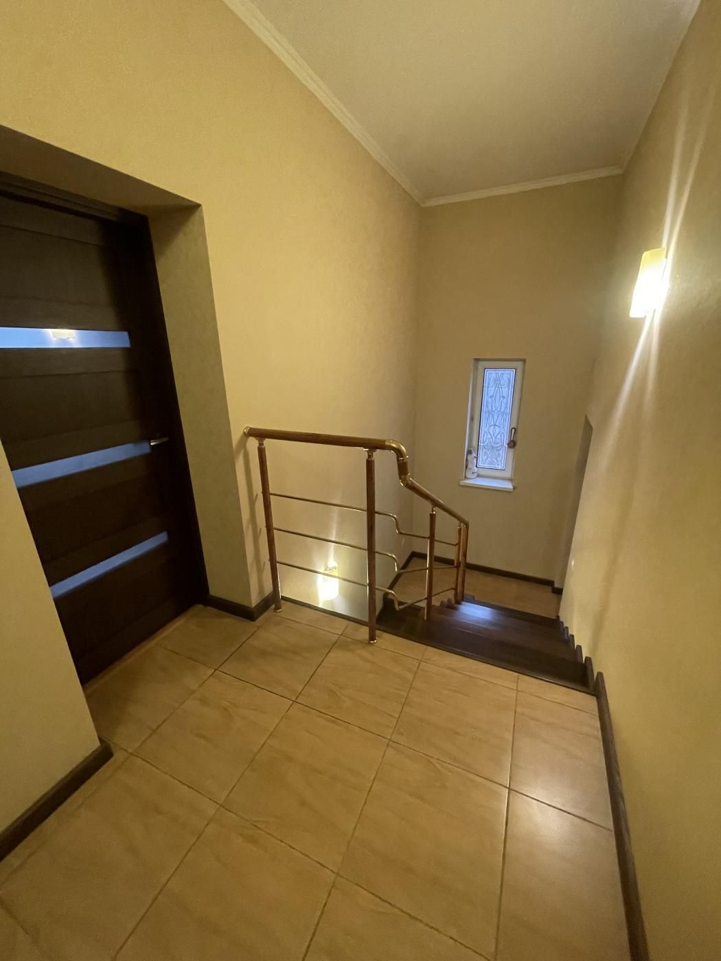 Продаж будинку вул. Нижня