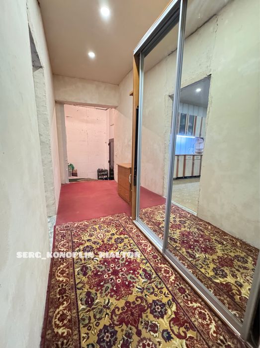 Продам просторную 2к квартиру с частичным ремонтом в таунхаусе в Центр