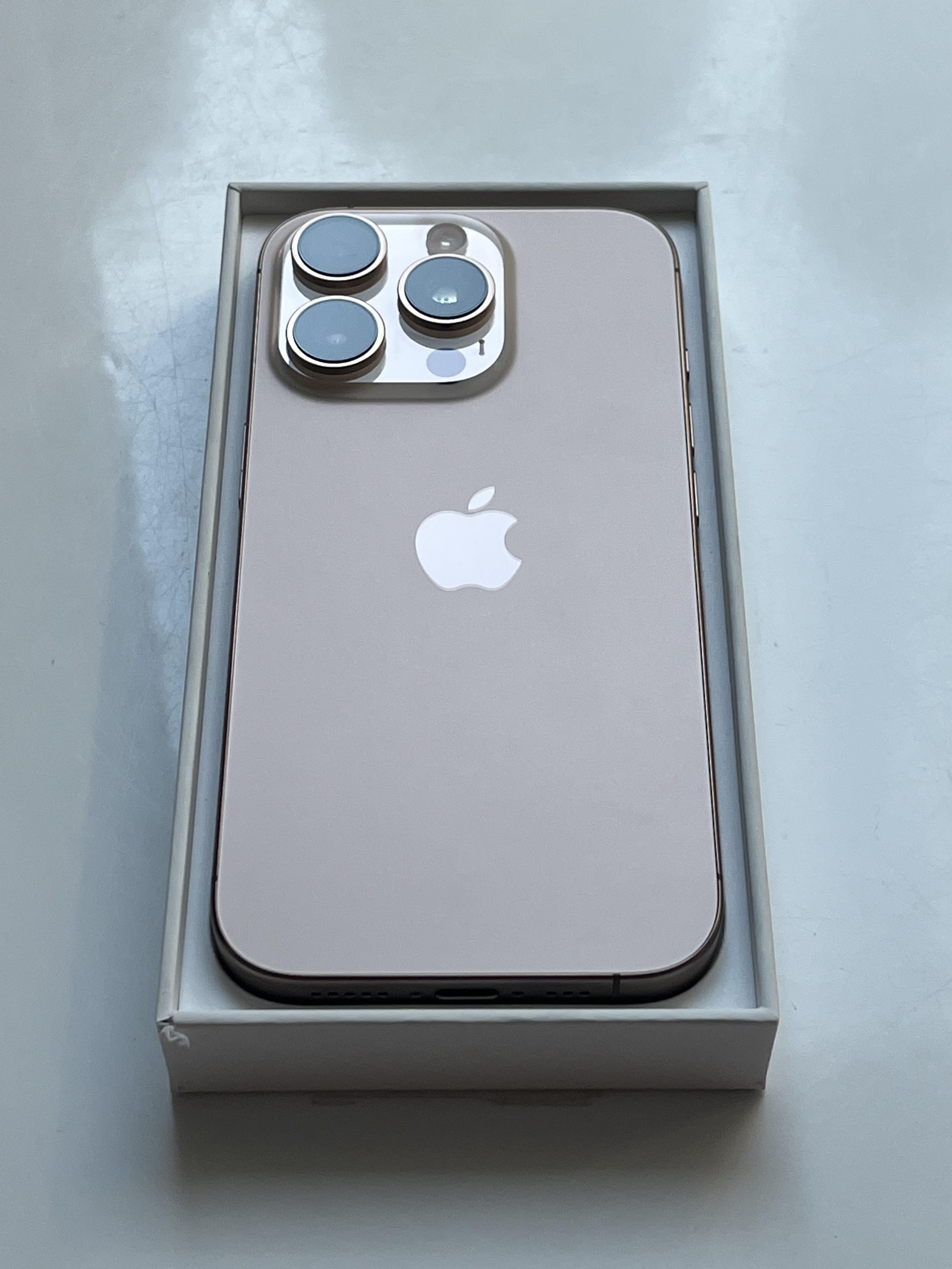 OUTLET Apple iPhone 16 Pro 128GB V23 Bateria 100%