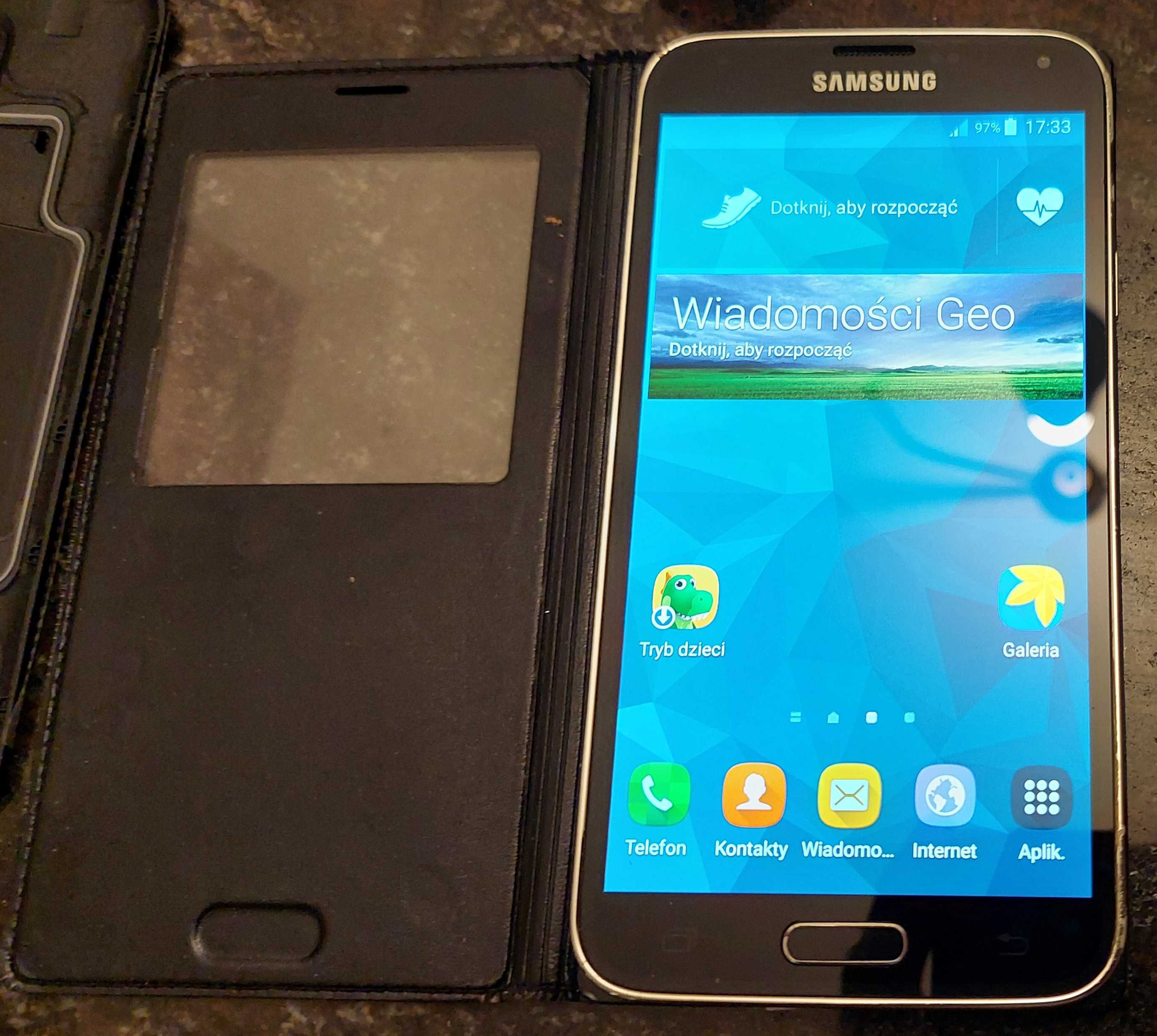 Samsung SM-900F, etui i podkładka do ład. bezprzedwodowego i inne