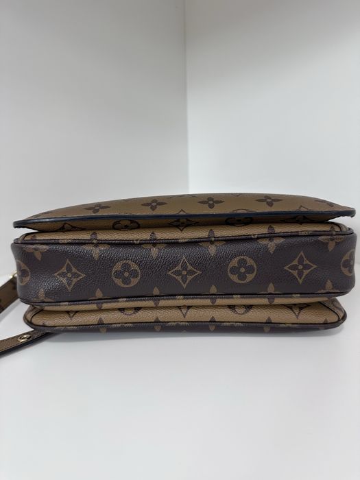 Сумка Louis Vuitton Pochette Metis Reverse