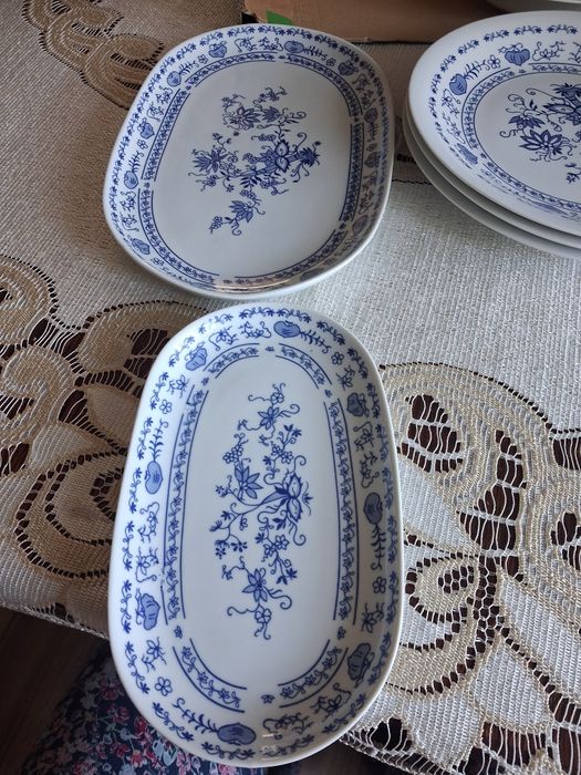 Zestaw talerzy porcelana wzór cebulkowy