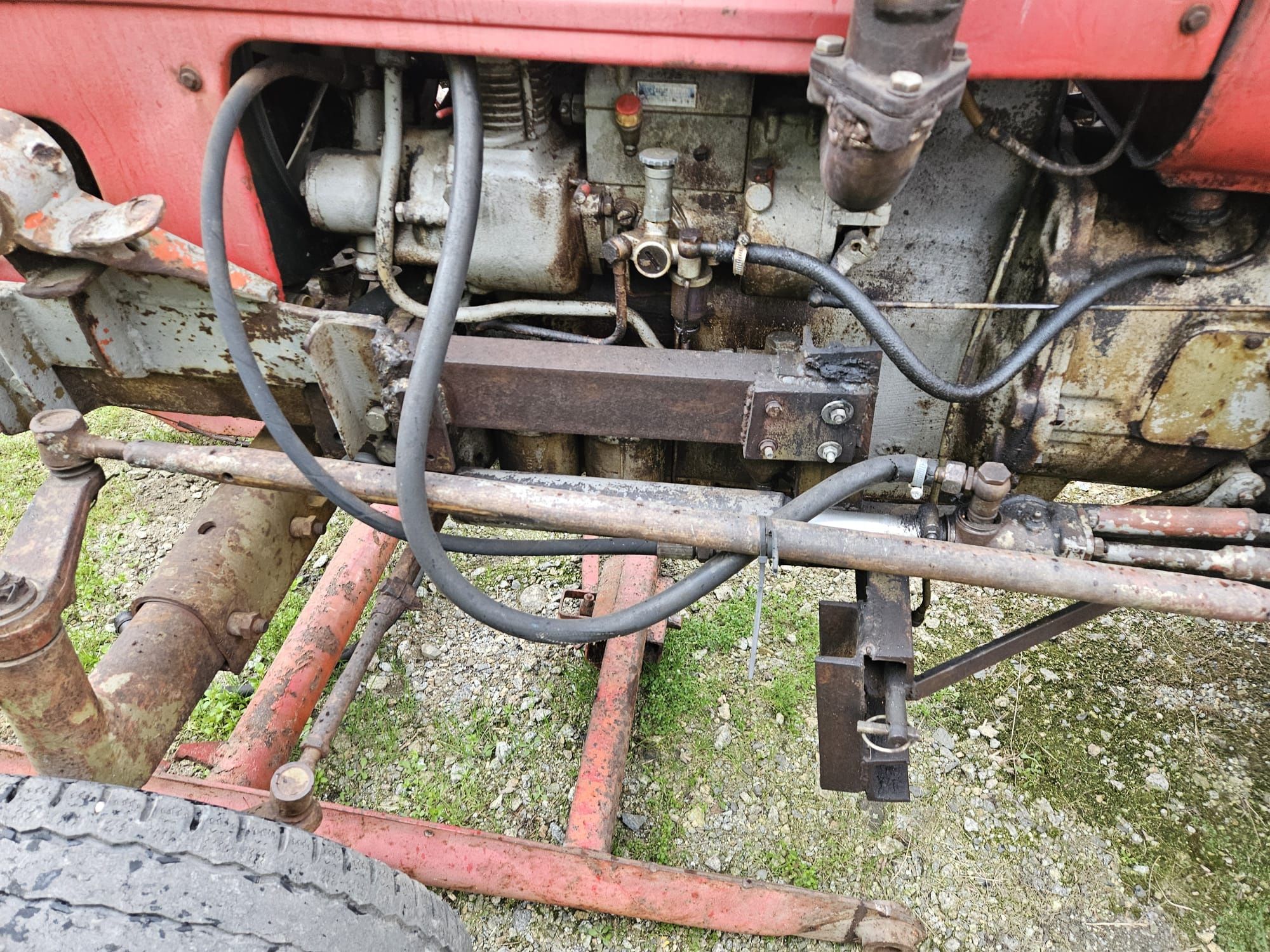 Zetor 5711 z ładowaczem czołowym łyżka wspomaganie