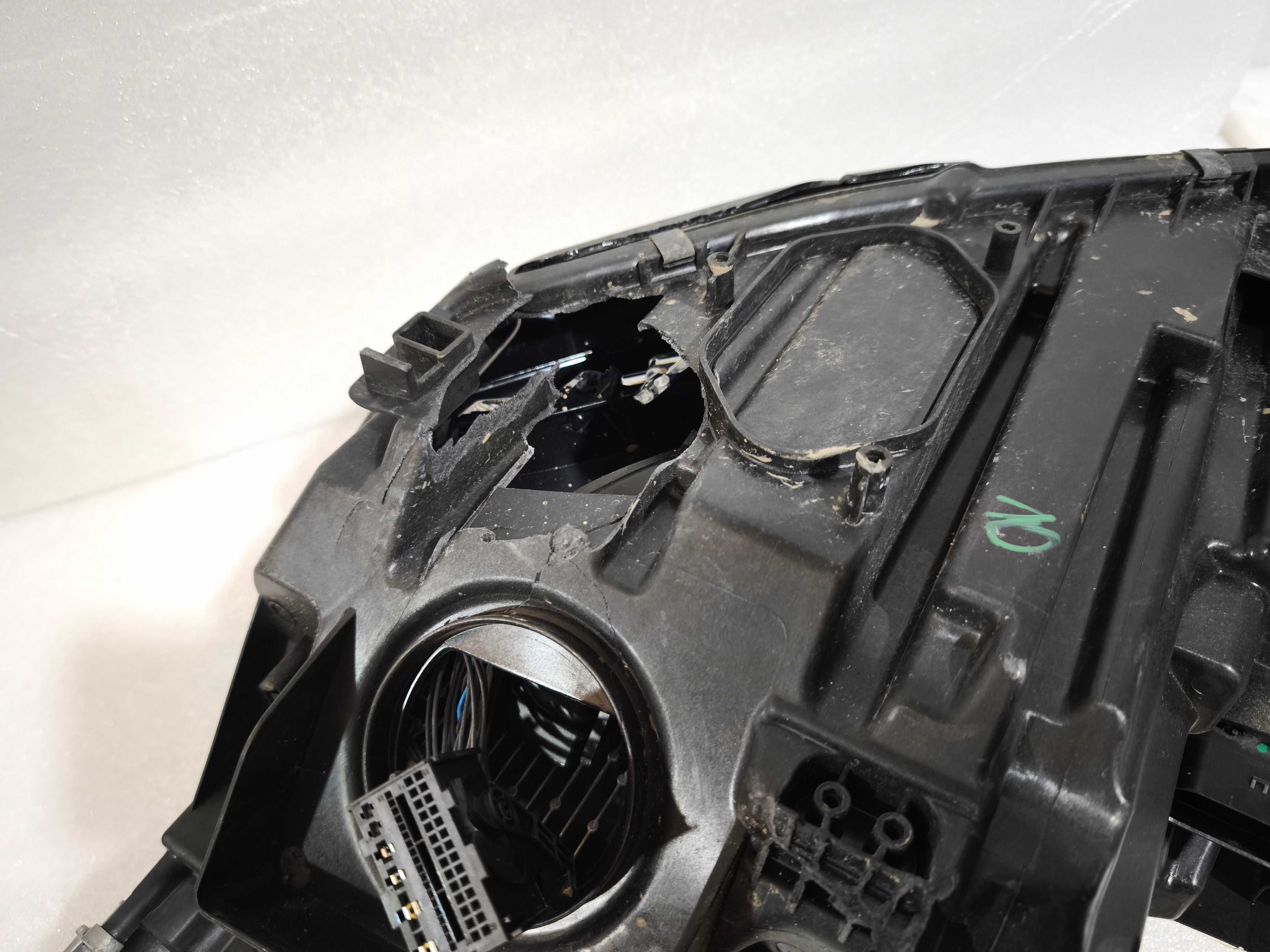 Lampa prawa przód przednia Full LED Skoda Octavia IV 4 oryginał EU