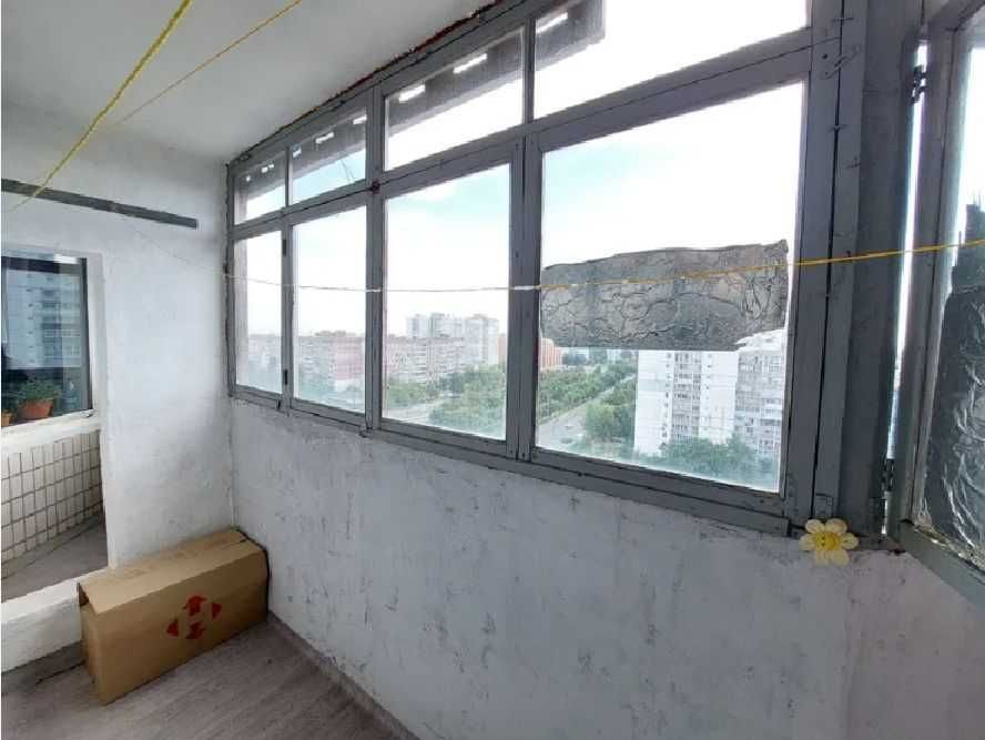 3 кім ЛЕНІНГРАДКА 73 м2 та кухнею 11 м2 район ЛІВОБЕРЕЖНИЙ 3 (716013)