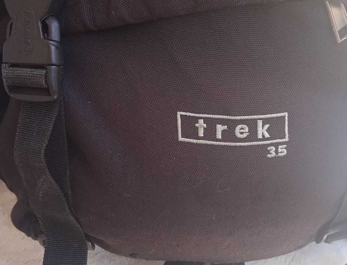 Campus -  Trek 35 - plecak turystyczny 35 litrów pojemności