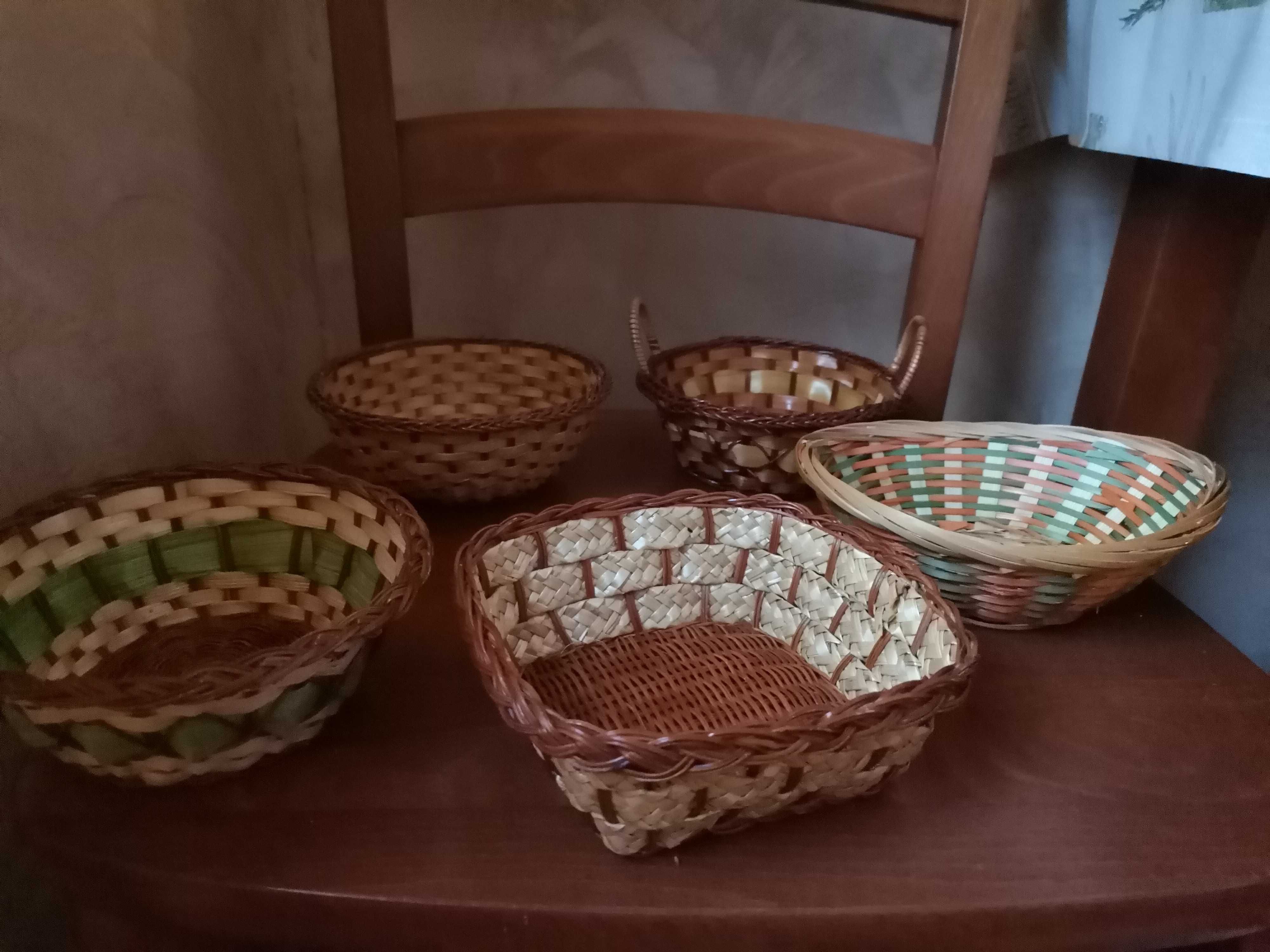 Koszyczki wiklinowe