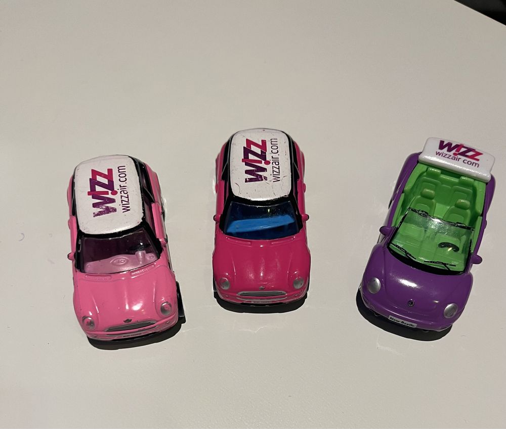 Samochody autka resoraki wizzair cena za całość