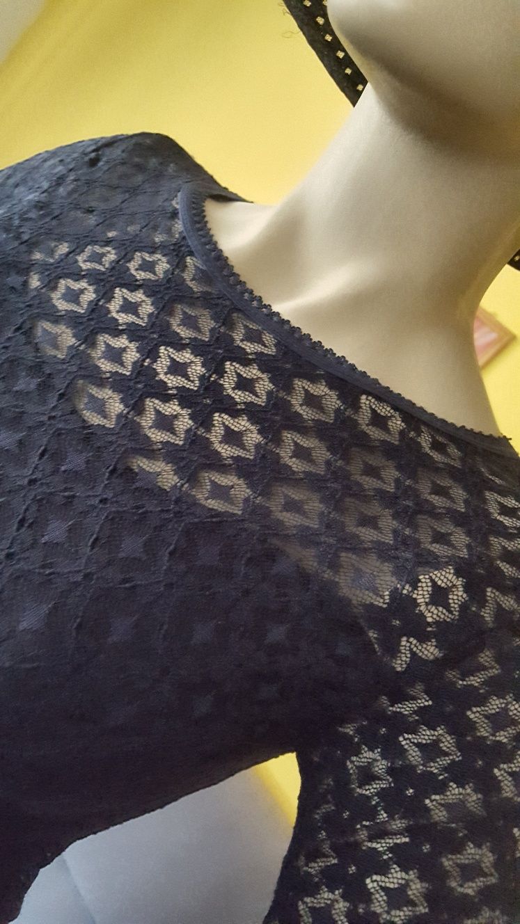 Delikatna bluzeczka XS,  śliczna koronka, ażur, wiosna