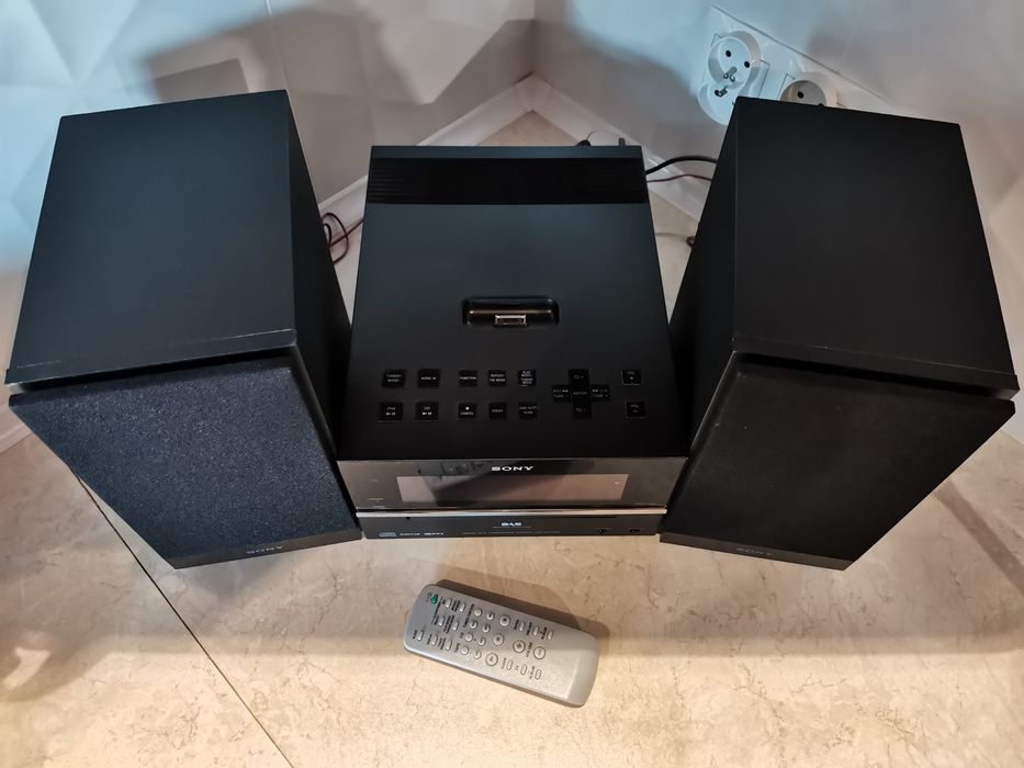 Mini wieża Wieża sony z CD mp3 stan idealny