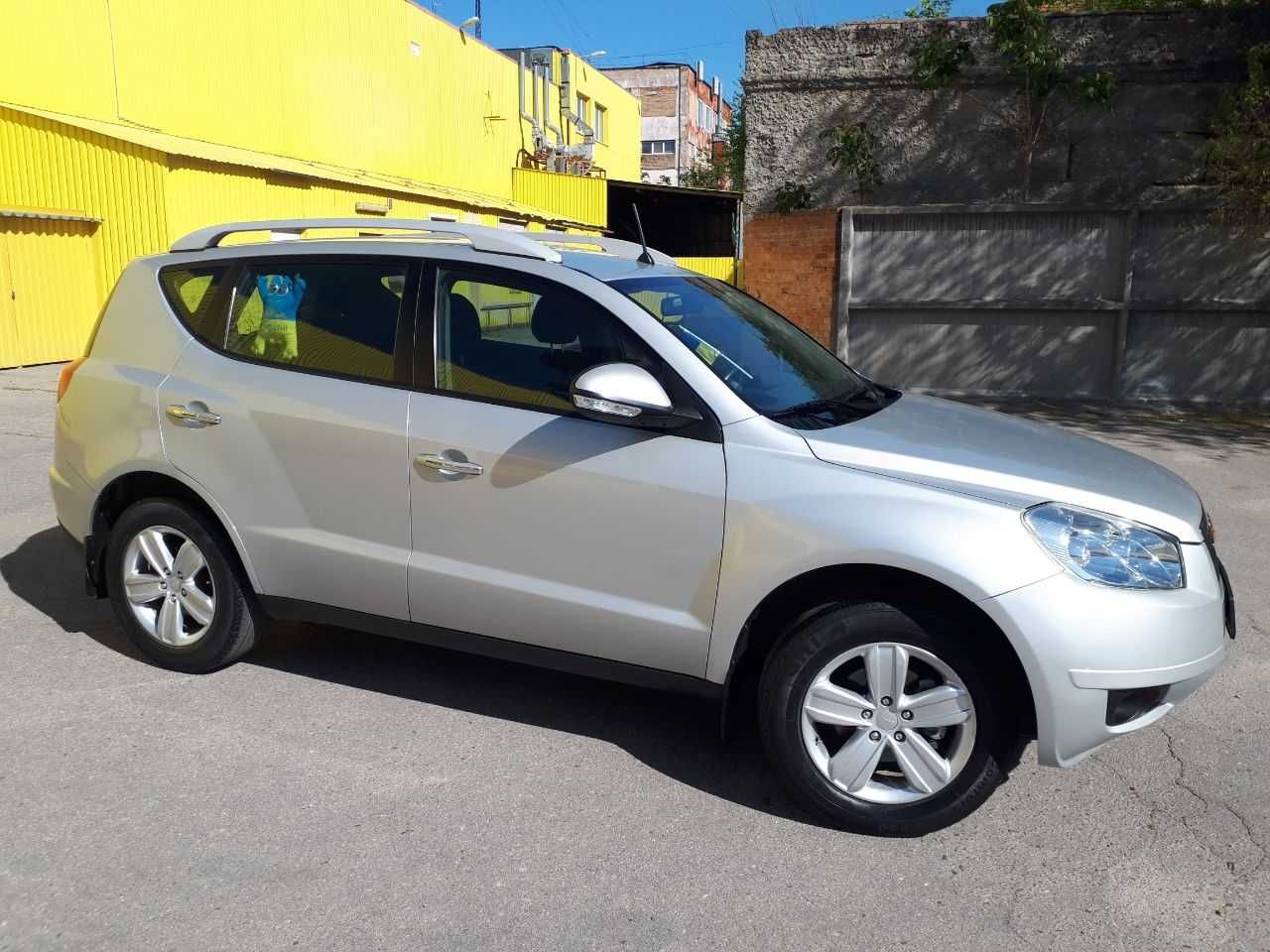 Продам Geely Emgrand X7 (один власник)