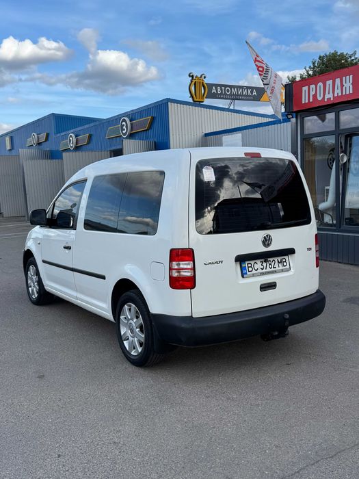 Volkswagen Caddy 2011 оригінальний пасажир турбодизель