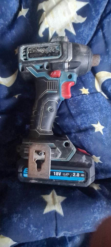 Erbauer 18v polecam