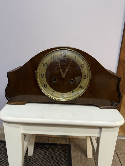 Stary zegar kominkowy