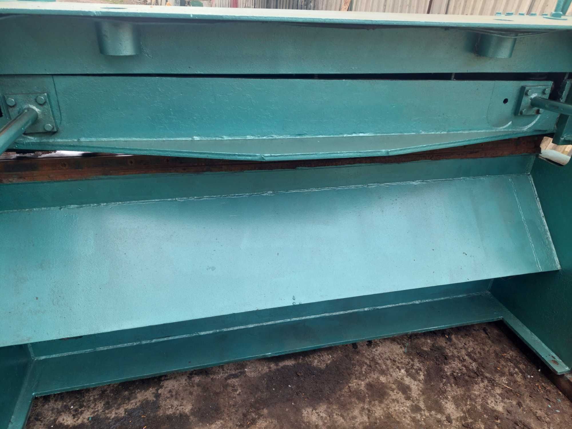 Gilotyna  do blachy ng 3 x 2000