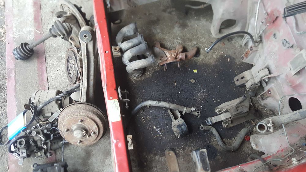 Залишки запчастин до Nissan Sunny 1.8D B11