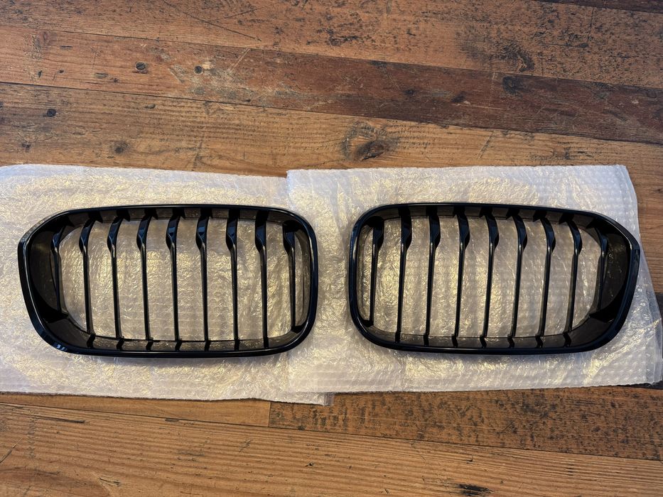 Grelhas Frontais M Performance Novas