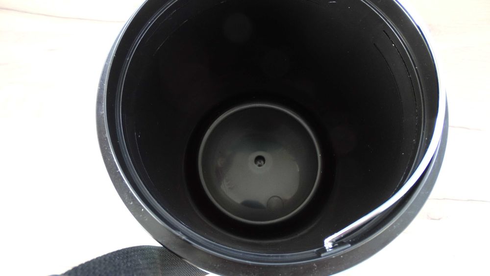 Kosz na śmieci metal Wenko 3l niebieski-wgniecenia