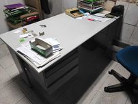 Secretária de Escritório com gavetas