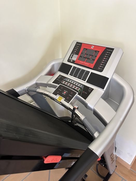 Passadeira Eletrica de corrida BH