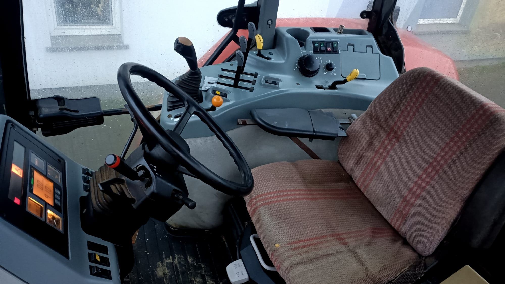 Case MX135 Świeżo sprowadzony