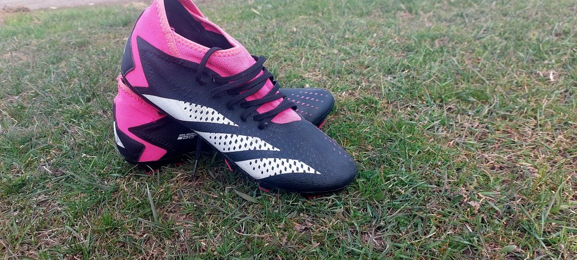 Футбольные бутсы Adidas Predator Accuracy