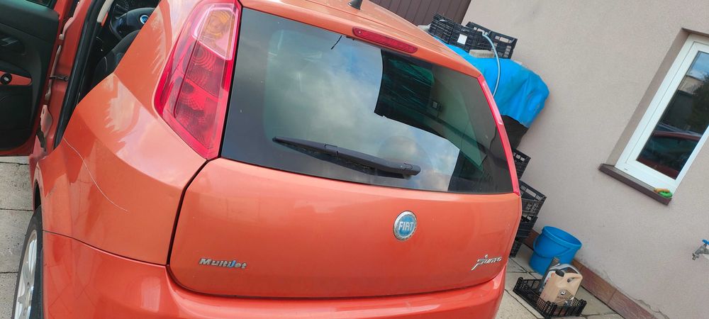 Części Fiat Grandę Punto klapa bagażnika +2 szyba boczne przyciemniane