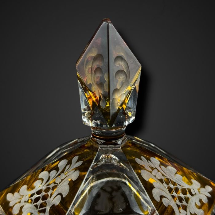 Kryształowa bomboniera puzderko bursztynowa b5/10283