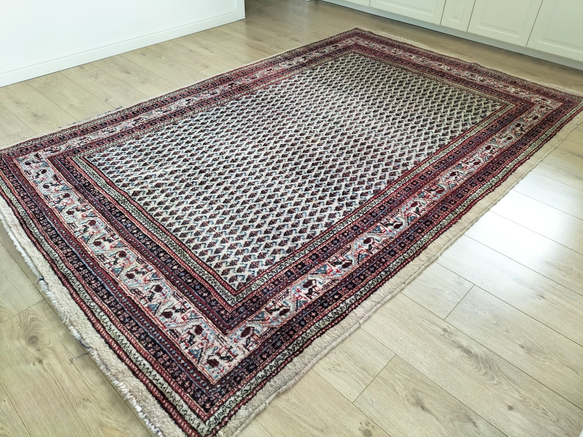 Irański ręcznie tkany wełniany dywan Mir 160x260cm