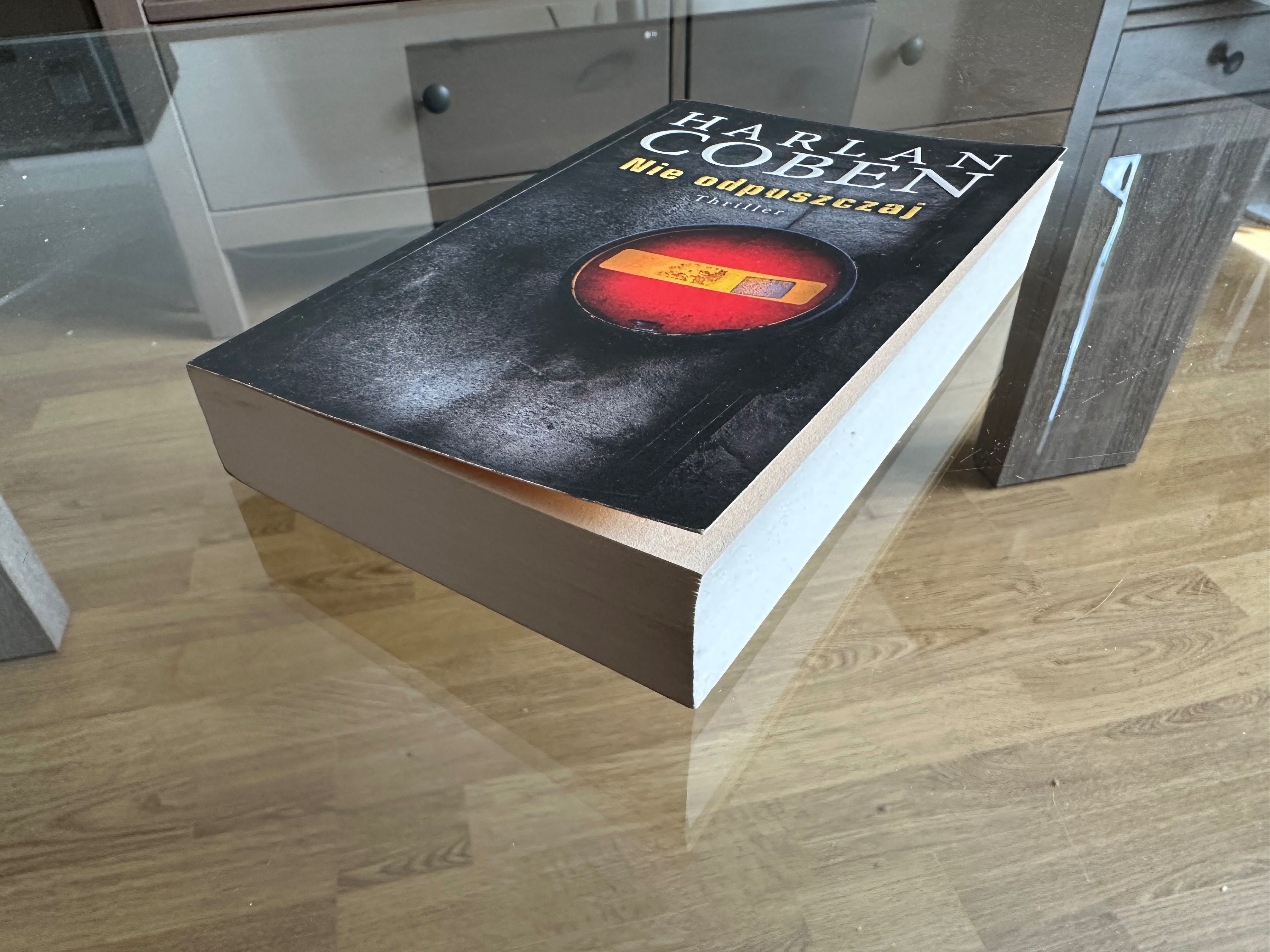 Nie odpuszczaj Harlan Coben wyd. Albatros, Thriller