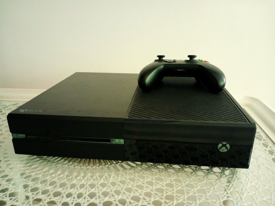 Xbox One 500 GB + rok gwarancji w CEX