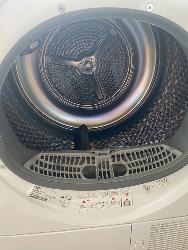 Suszarka  BEKO MDH8634RXS + łacznik pralka