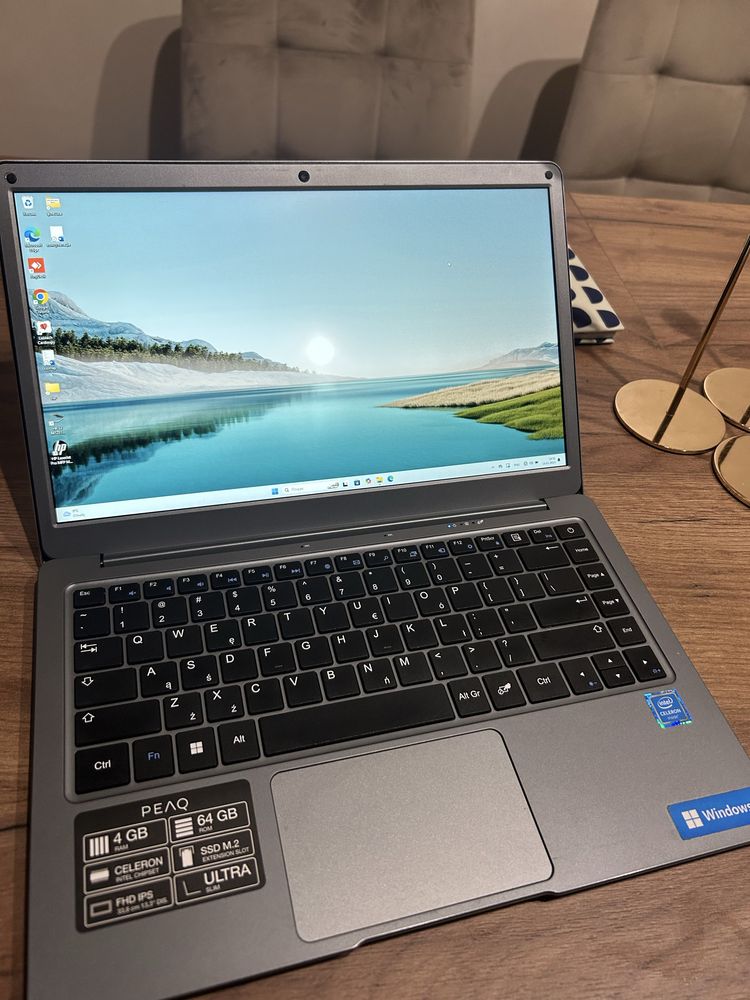 Ноутбук Peaq slim s132v 64GB