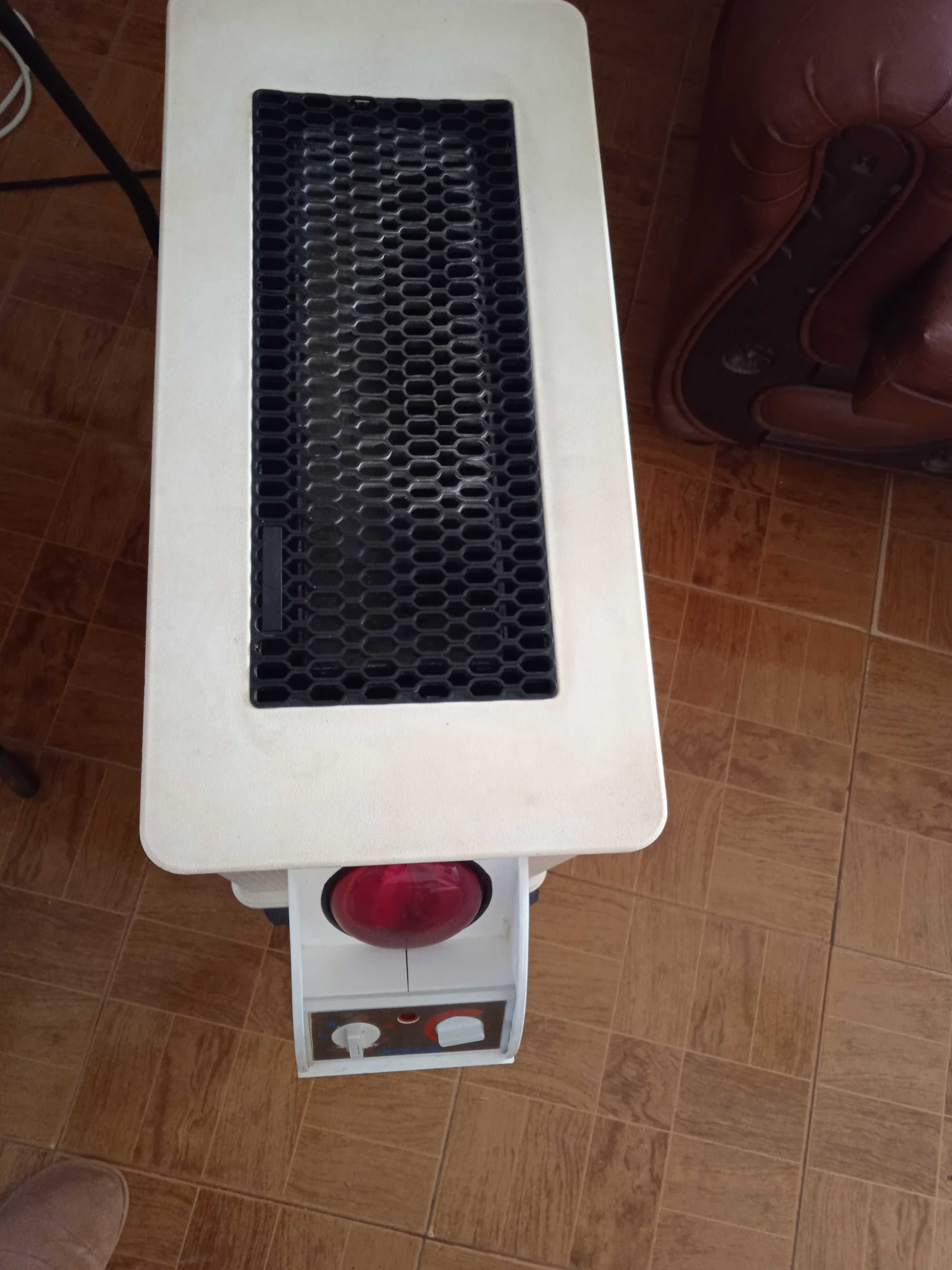 Aquecedor vintage, funciona